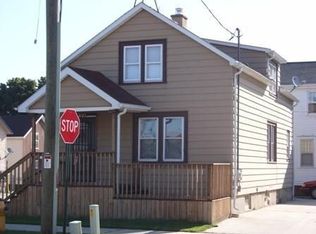 2123 Jefferson St, Two Rivers, WI 54241