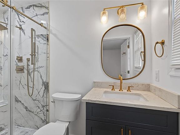 3rd image of 217 Cedar Rd