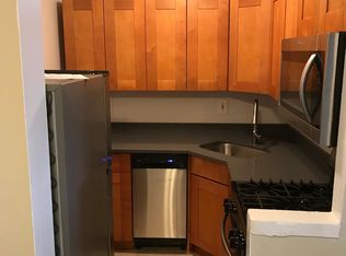 20 Westell St, Hempstead, NY 11550