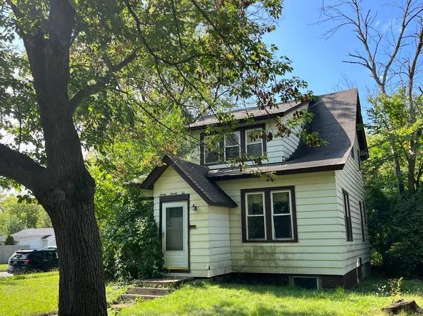 3022 Ezekiel Ave, Zion, IL 60099