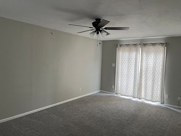 4th image of 2048 College Ave