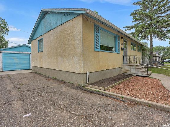 3rd image of 4825 Sherwood DRIVE