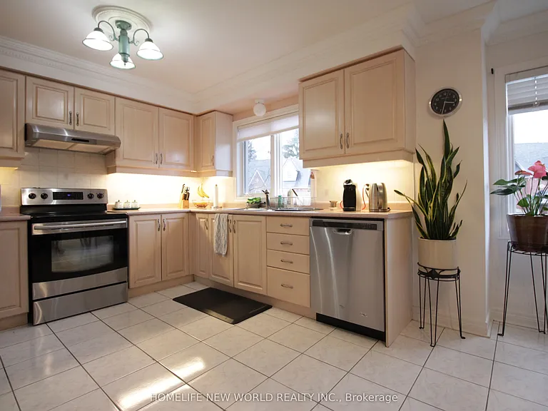 39 Marmill Way — Photo 12