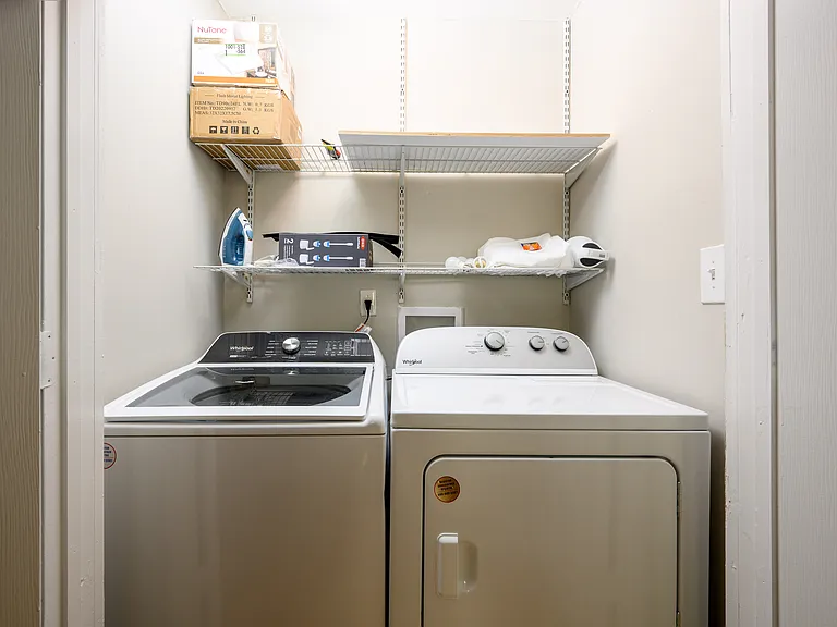 230 W Edwin Cir — Photo 13