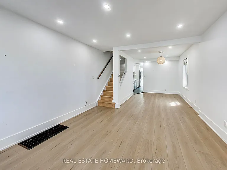 163 Glenmount Park Rd — Photo 5
