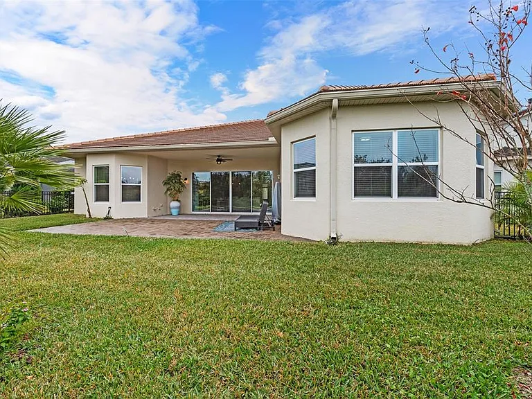 30715 Tumbleberry St — Photo 5