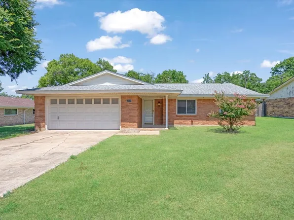 309 Pecan St, Howe, TX 75459