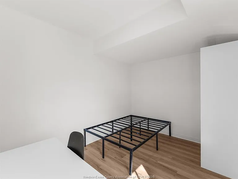 185 Randolph Pl — Photo 19
