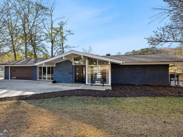 23 Magnolia Dr, Newnan, GA 30263