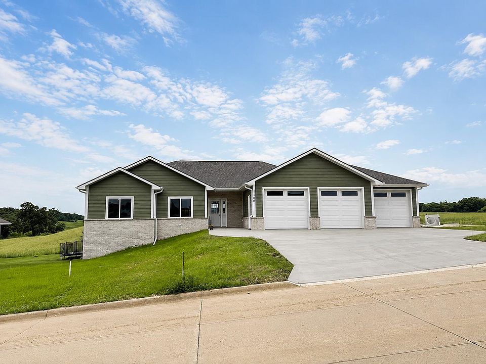 1st image of 1106 Ione Dr
