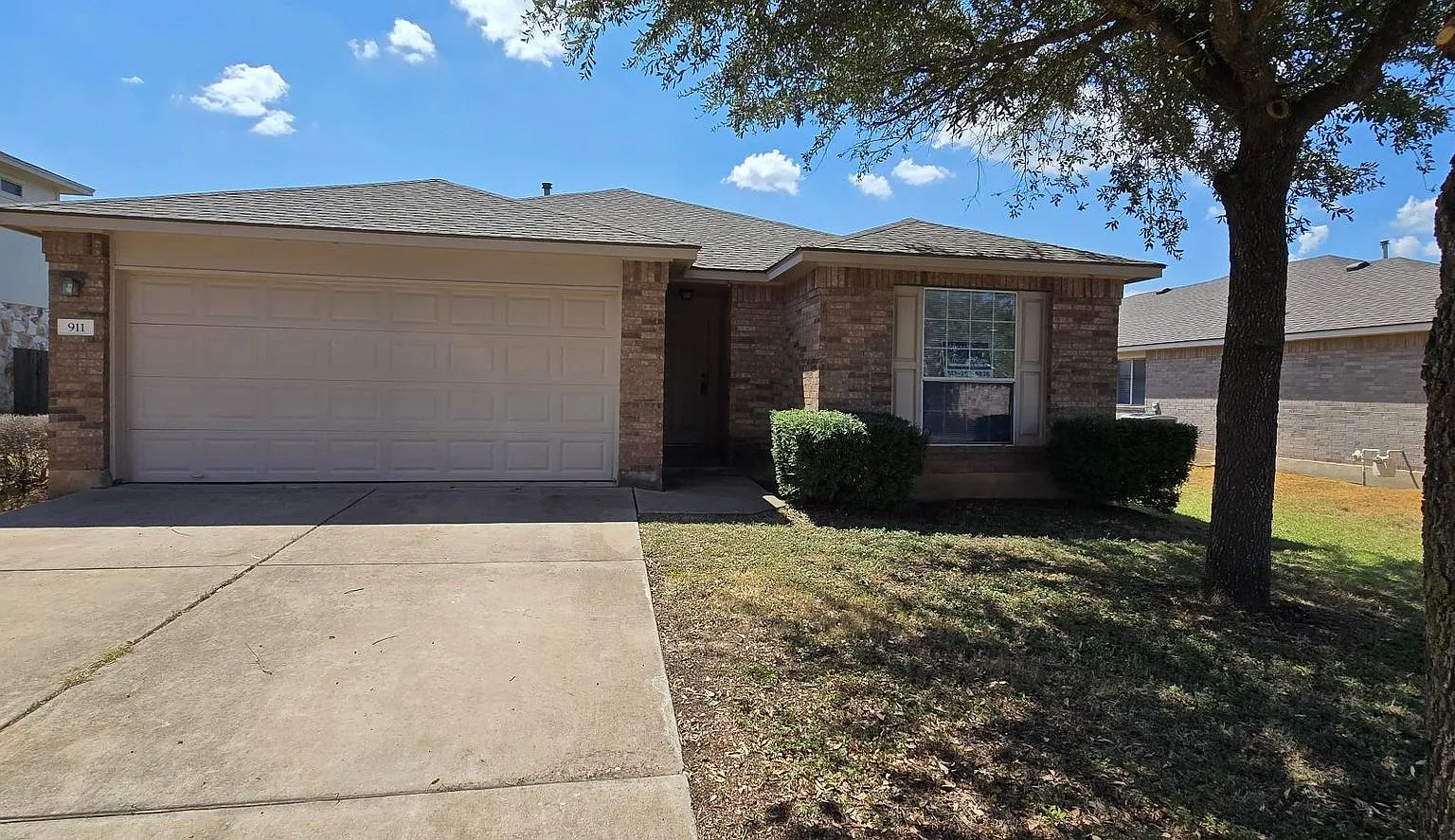 Nice 3 Bedroom 2 Bath in Benbrook Ranch Subdivision - Great value in Leander! — Photo 1