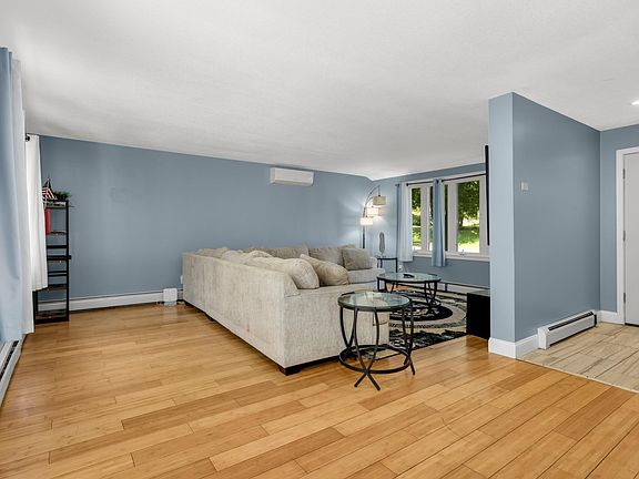 4th image of 5306 Pennsylvania Ave N