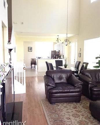 3rd image of 6397 Miramonte Dr Unit 101