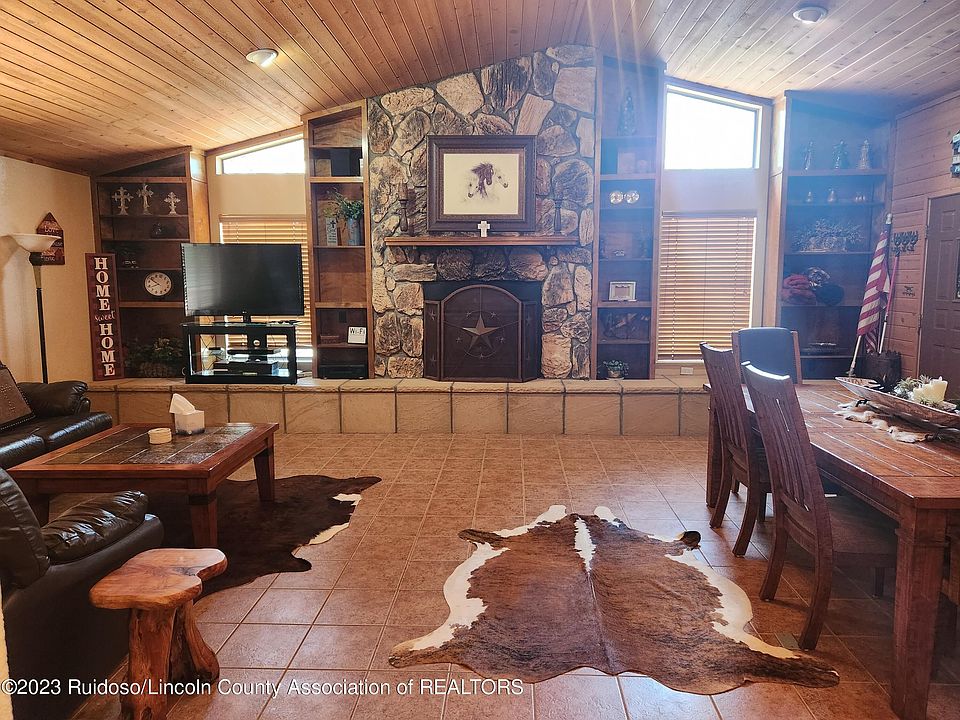 2nd image of 123 Mira Monte Rd