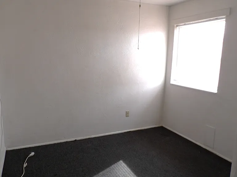 2341 NW Bell Ave — Photo 7