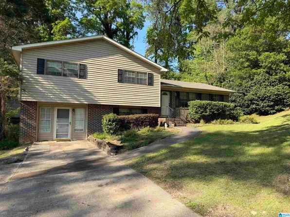205 Dale Dr, Alabaster, AL 35007