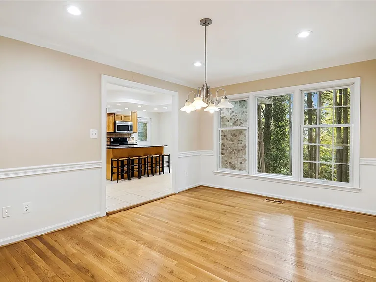 9309 Langford Ct — Photo 19