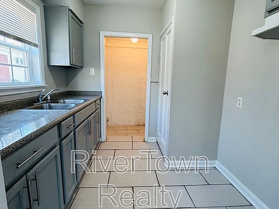 5th image of 2173 Albany Ave