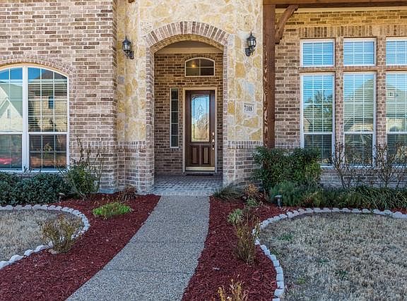 4th image of 7108 Chimney Creek Dr