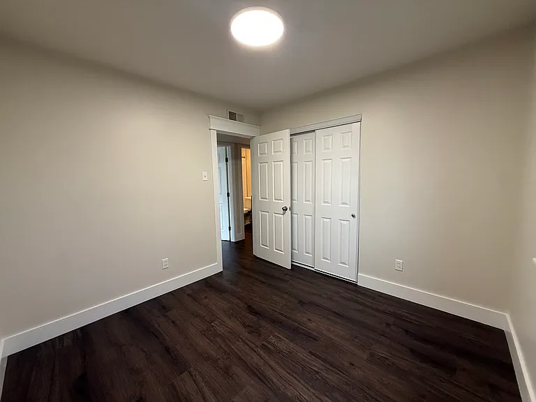 705 Saint Paul Ln — Photo 10