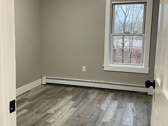 2nd image of 19 Stanley Ave APT 1
