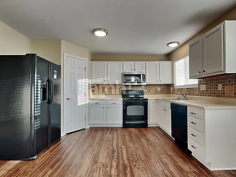 2907 Faubush Ct — Photo 3