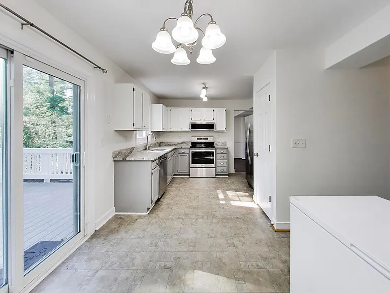 8071 Clark Station Rd — Photo 10