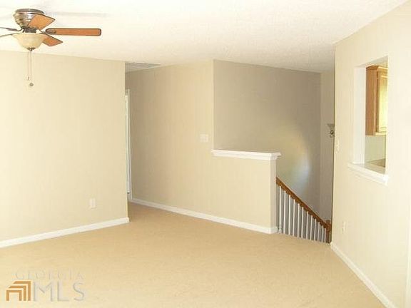 3rd image of 495 Cobbler Dr