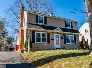 104 Newtown Rd, Warminster, PA 18974