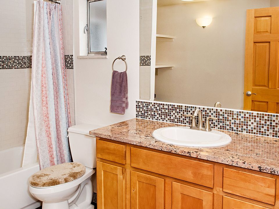 Ensuite bath