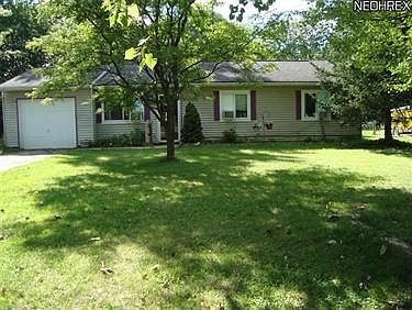 1st image of 8 Leffingwell Dr