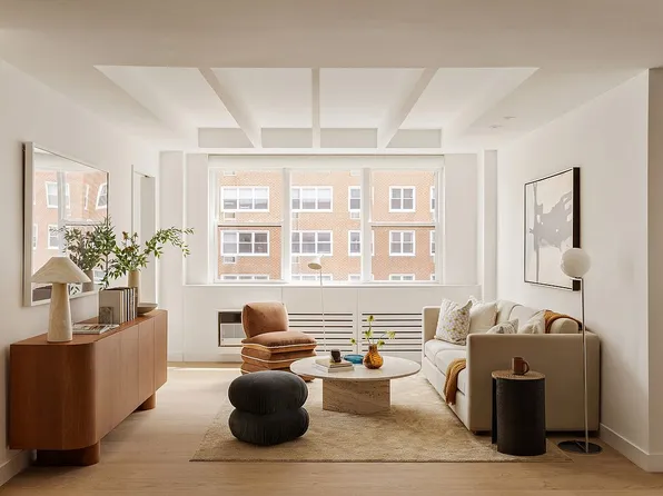 32 Gramercy Park S, New York, NY 10003