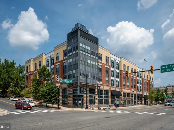 989 S Buchanan St Unit 311, Arlington, VA 22204