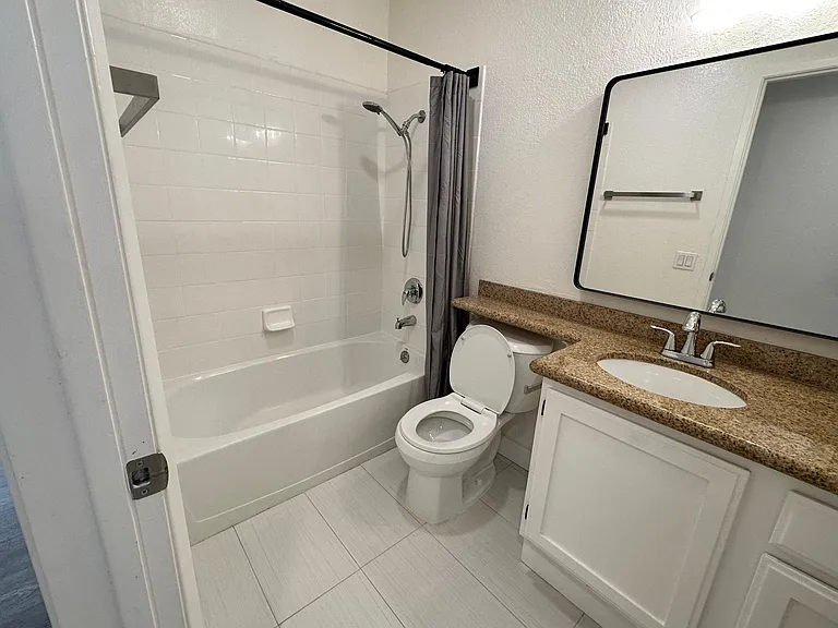 39206 Guardino Dr #112 — Photo 40