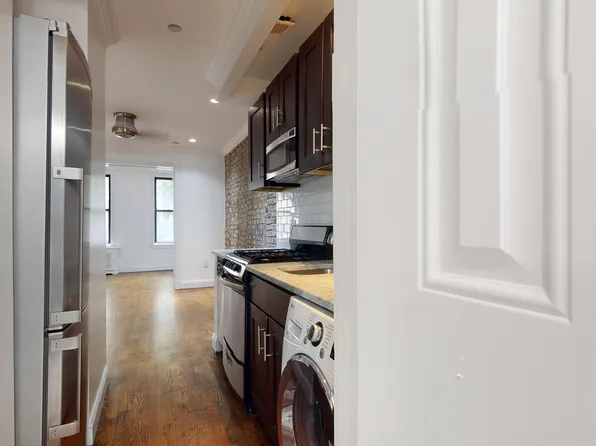 309 Mott Street image 3 of 8