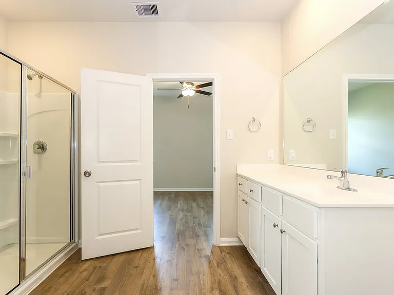 15643 Plum Brook Dr — Photo 11