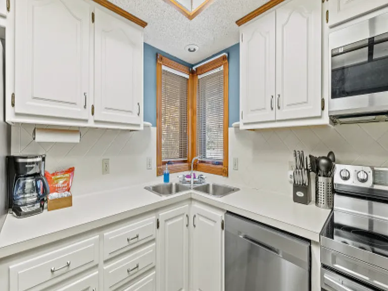 1841 E Lark St #1843 — Photo 16