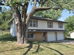 3700 NE Winn Rd, Kansas City, MO 64117