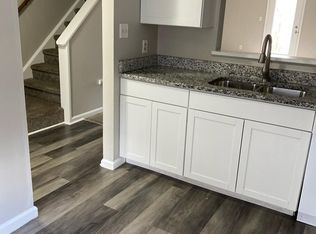 12 Fresconi Ct, New Castle, DE 19720