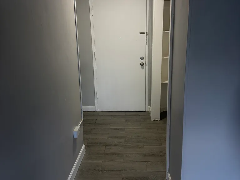 Cobb House — Photo 8