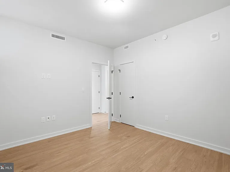 1625 Eckington Pl NE #413 — Photo 17