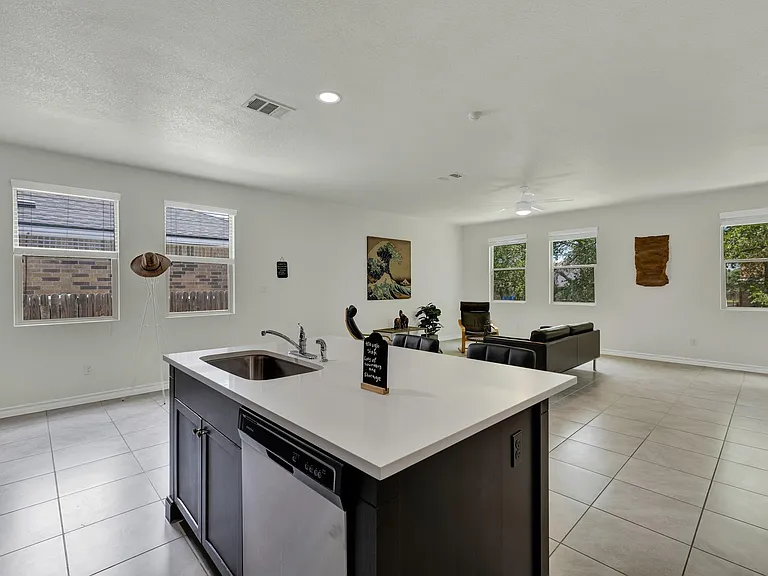 216 Mary Max Cir — Photo 26