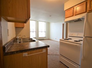 105 4th St N, La Crosse, WI 54601