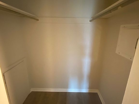 4th image of 1118 Lafayette Ave #1B-1Ba-612Sqft