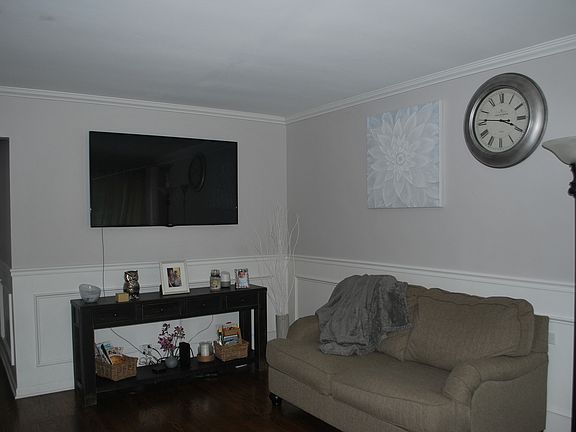 5th image of 3147 Hawthorne St