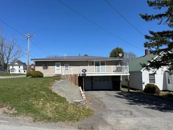 12 Community Center Street, Blaine, ME 04734