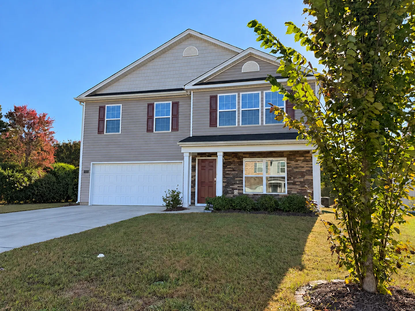Spacious 4-Bedroom Home with Office and Loft in Brightwood Farm — Photo 1