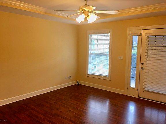 4th image of 8530 Applegate Village Dr