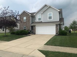 2208 Schoolmarm Dr, Greenfield, IN 46140