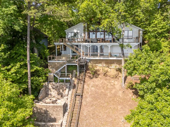585 Island View Dr, Counce, TN 38326